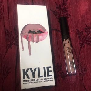 Kylie Lip Kit Color Moon
